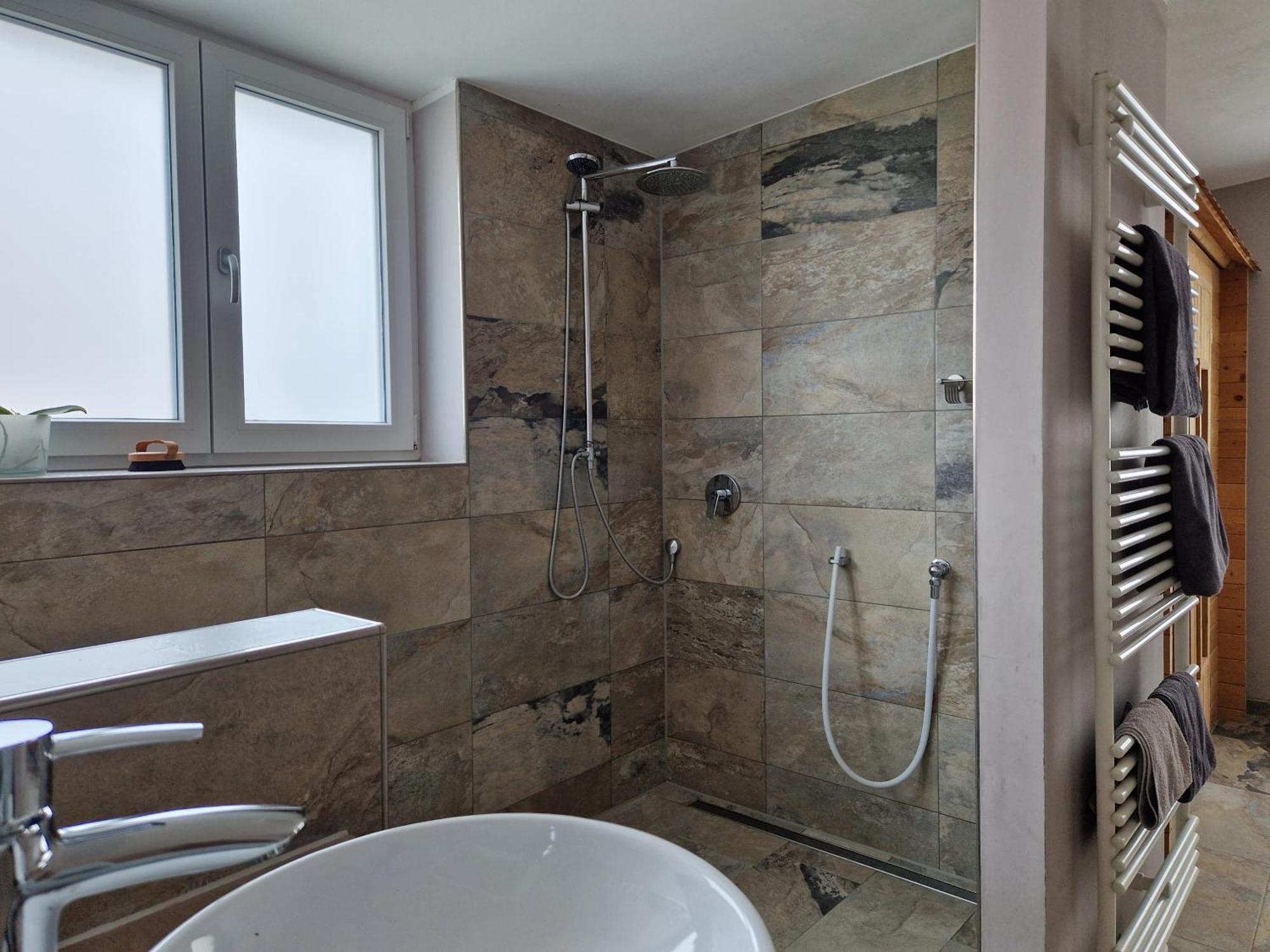 Wohnung Mit Sauna, Garten & Schwimmteich Bietigheim-Bissingen Luaran gambar